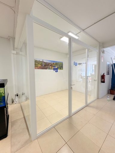 Mamparas de baño y divisiones en cristal