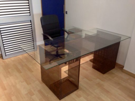 Mesa para despacho hecha a media 